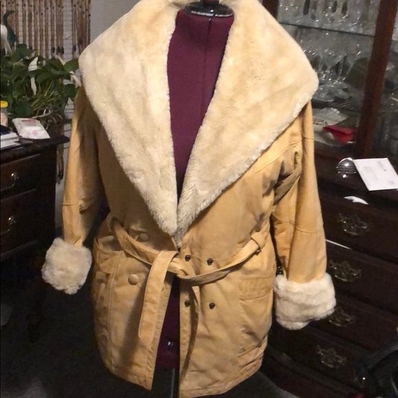 Used leather coat by Wilson’s size M - Picture 1 of 8